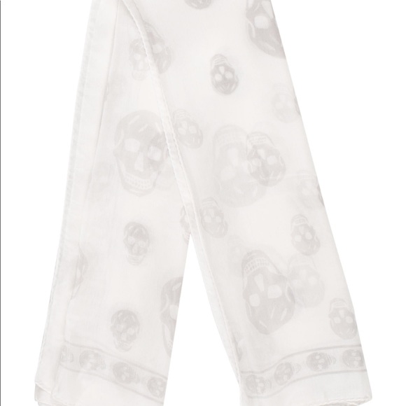 Alexander McQueen Accessories - NWT Alexander McQueen Silk Scarf